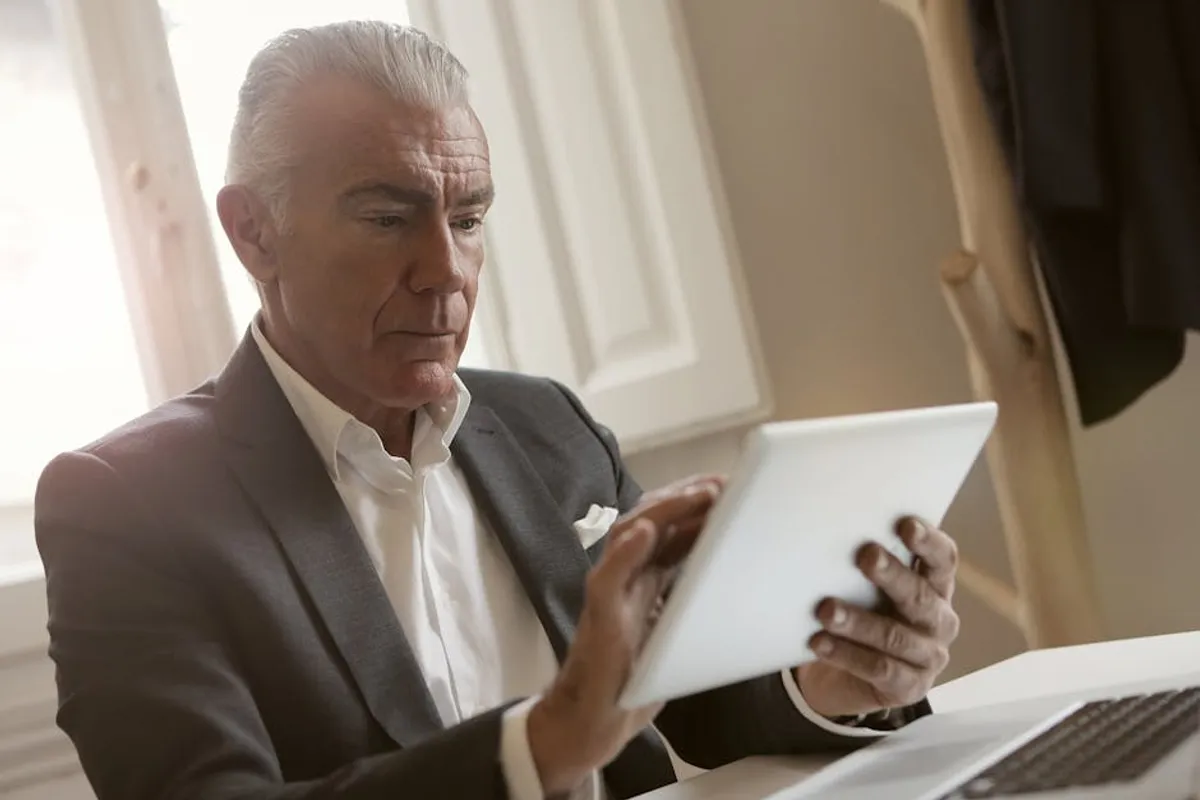 The Smarter Way to Position webpayblog.com in a Niche Article for Make A Tronik Readers