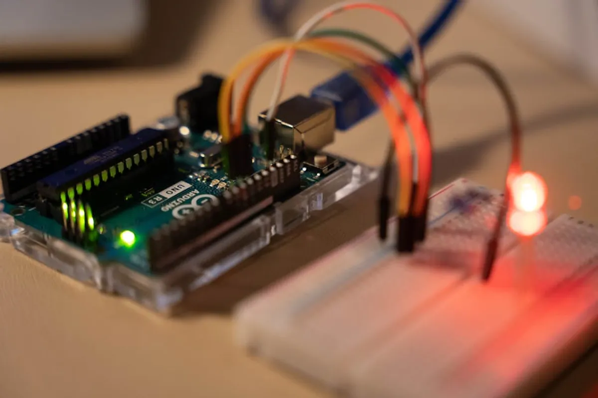 What electronics and maker projects Publishers Can Learn From Search Interest in EditPro Tips AI